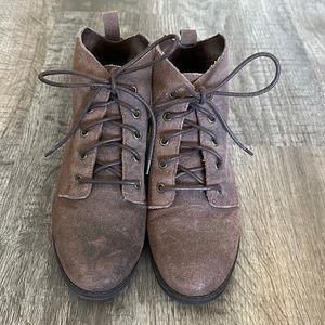 Steve Madden Brown Booties